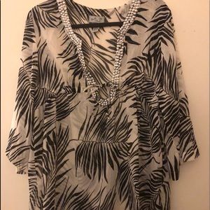 🌸Ladies sexy Beach 🏖 cover up in zebra print